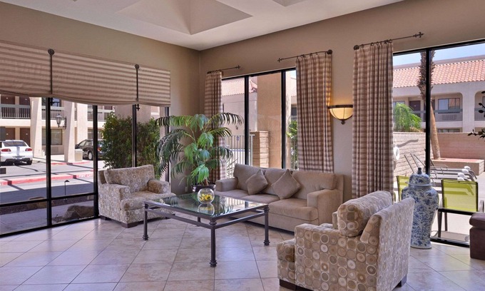 Indio Hotel | Quality Inn & Suites Indio I-10