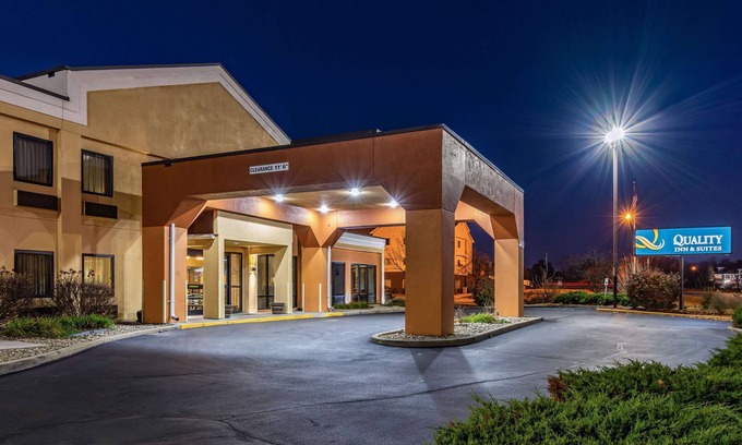 Southport Hotel | Quality Inn & Suites Southport
