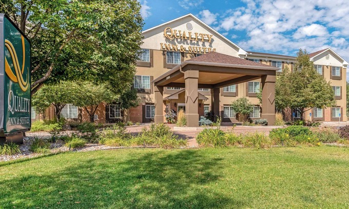 Fort Collins Hotel | Quality Inn & Suites University Fort Collins