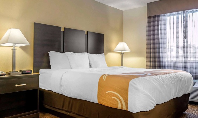 Bairdford Hotel | Quality Inn & Suites