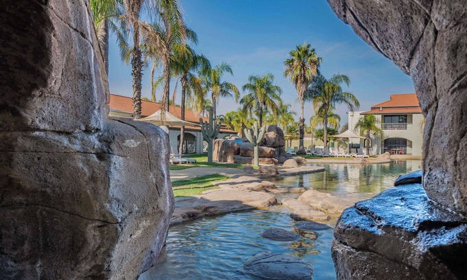 Lavington Hotel | Quality Resort Siesta