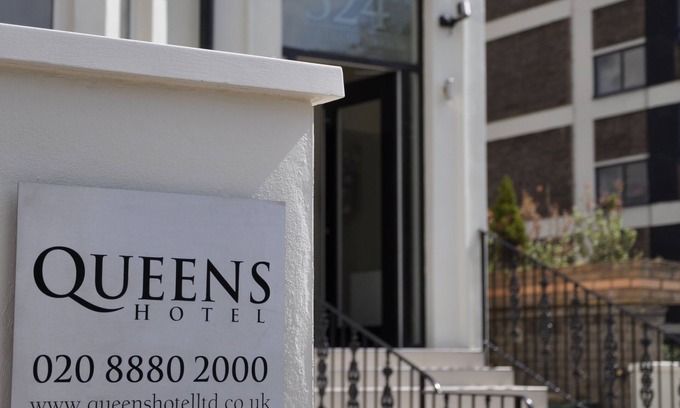 Brownswood Hotel | Queens Hotel