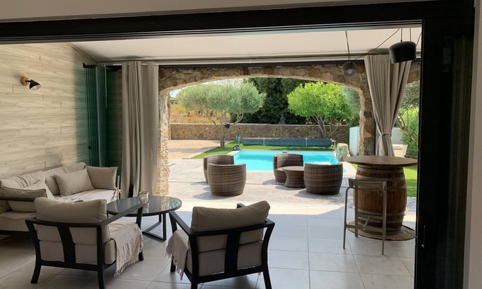 Garriguella Casa | QUIET 2 STEPS FROM THE SEA - PRIVATE POOL