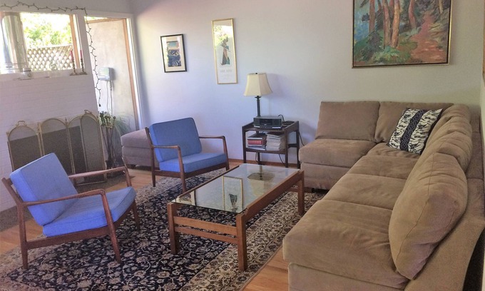 Northside Casa | Tranquila casa de 2100 pies cuadrados, 4 cuadras de Cal campus, 5 al ghetto gourmet, excelentes vistas