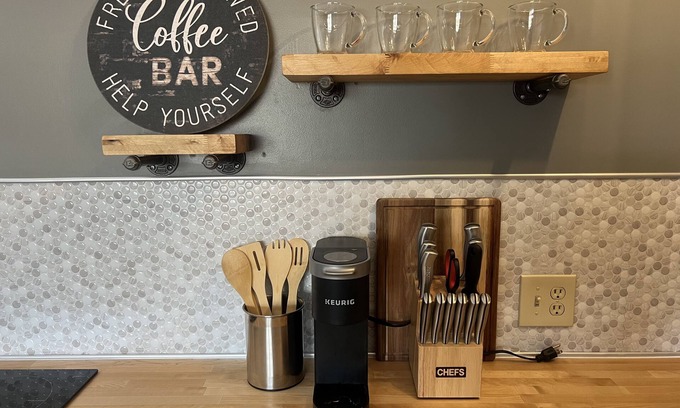 Hesperia Casa | Quiet and Cozy 1br upstairs Guest House