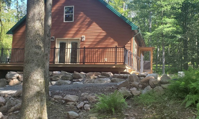 Benton Casa | Quiet Cozy Private Retreat near Rickett's Glen State Park