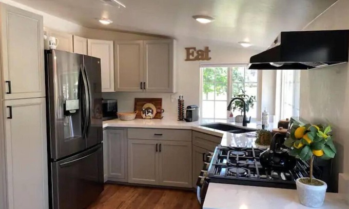 Grass Valley Casa | Quiet Gold Country Guest House in the Sierra Nevada Mountains. Pet Friendly!