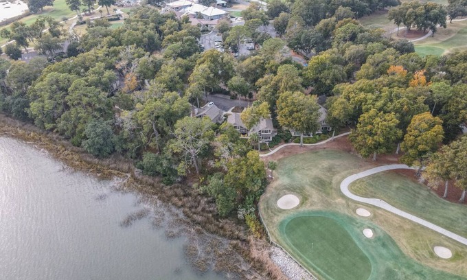 Dataw Island Casa | Quiet Villa on Dataw Island with creek views