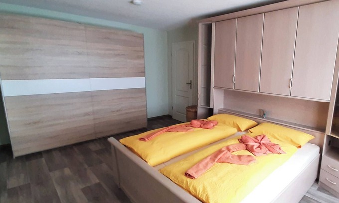 Thum Apartamento | Quietly located vacation apartment at the Greifensteinen