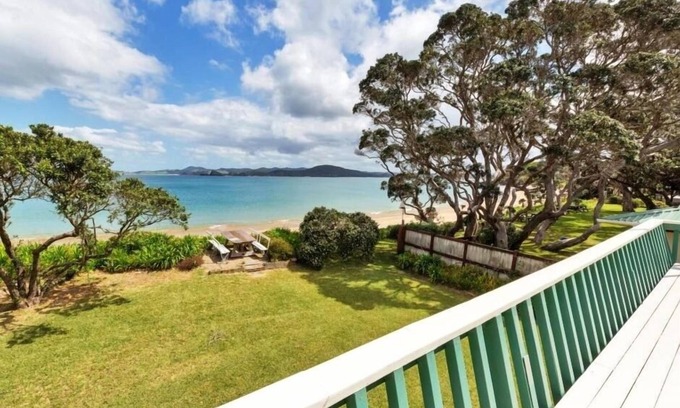 Tutukaka Casa | ¡Kiwi Bach por excelencia en la playa!