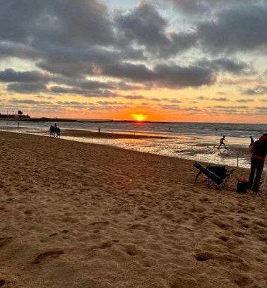 Pont Blondin Apartamento | Résidence privée très bien situé vue piscine plages Mimosas Sablettes