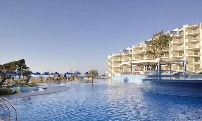 Ixia Apartamento | R 1249 Xeno Presidential Apartment Sew View with Personal Pool With Tennis & squash courts & Mini ba