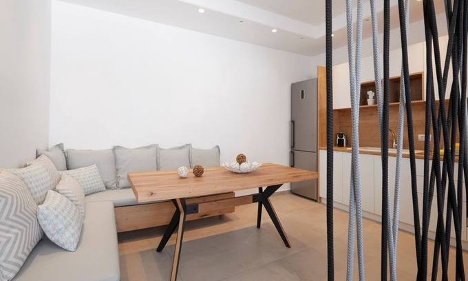 Exo Gialos Villa | R 1474 Aqua Amor Hideaway Villas