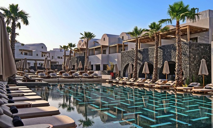 Kamari Hotel | Radisson Blu Zaffron Resort, Santorini