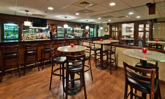 Rockford Hotel | Radisson Hotel and Conference Center Rockford