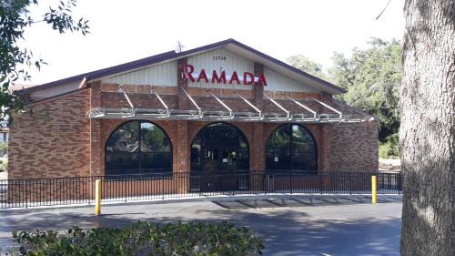 Temple Terrace Hotel | Ramada by Wyndham Temple Terrace/Tampa North