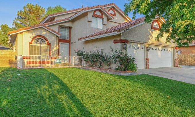 Palmdale Casa | Rancho Vista Villa