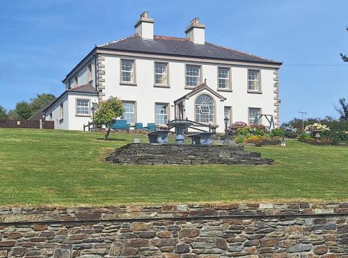 Baltimore Casa | Rathmore House Bed & Breakfast