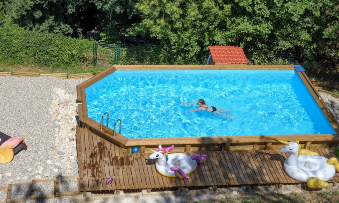 Saint-Etienne-de-Boulogne Apartamento | Apartamento recientemente renovado de 2 dormitorios en el cortijo del siglo XIX