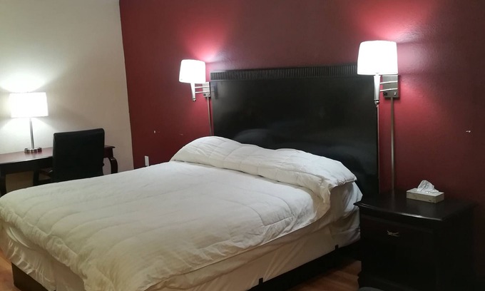 Russett Hotel | Red Crown Inn