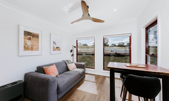 Ilford Villa | Red Gum Villa at Hepburn Retreat, Mudgee Region NSW - Pet-friendly!