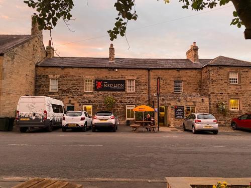 Newbrough Hotel | Red Lion Inn