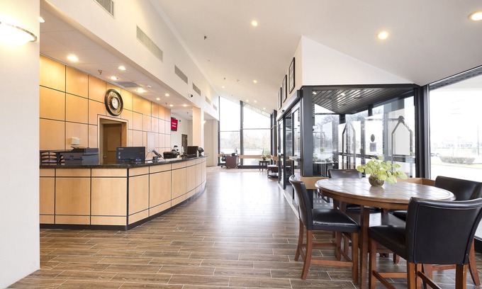 Westampton Hotel | Red Roof Inn & Suites Mt Holly - McGuire AFB