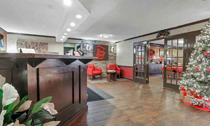 Uhrichsville Hotel | Red Roof Inn Uhrichsville