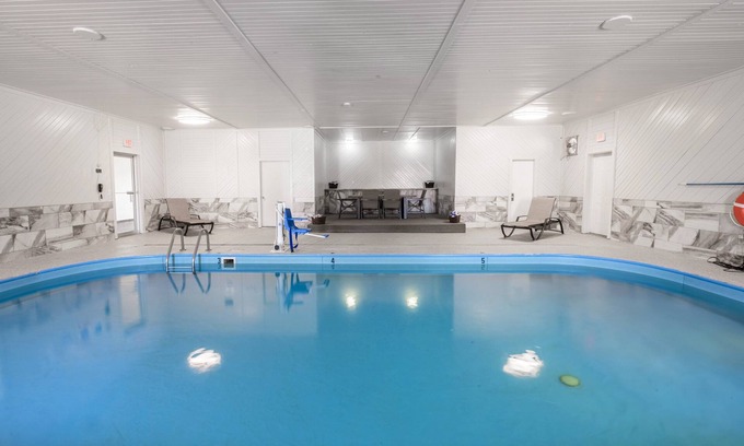 Vermillion Hotel | Red Roof Inn Vermillion - U of South Dakota