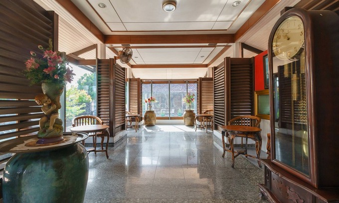 Pangkalpinang Casa | RedDoorz near Transmart Pangkal Pinang