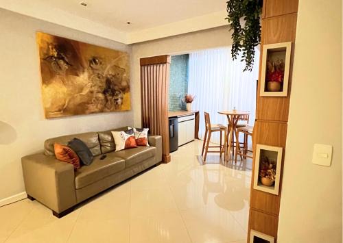 Guarapari Apartamento | RefugioBacutia- Prédio FRENTE MAR Bacutia- 6 pessoas- 3 Quartos com AR sendo 1 suite - varanda- sala de estar e jantar Ampla -Piscina e Sauna no Prédio