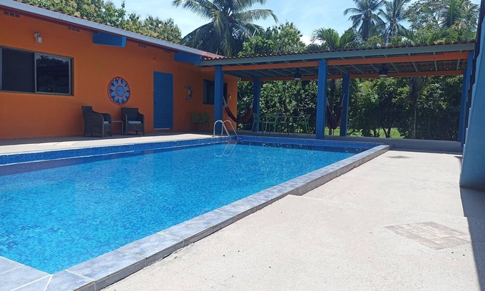 El Jobo Casa | Relájese y Descanse en Las Lajas Beach House