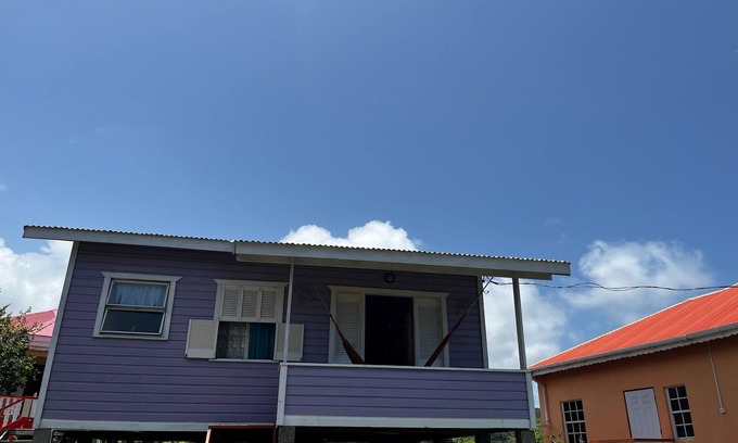Belmont Cabaña | Relax at Debbie’s Herbal Tea Cottage: Ocean Views, Farm-to-Table & Nature Trails
