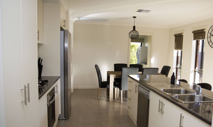 Red Cliffs Casa | Relájese en los acantilados rojos.