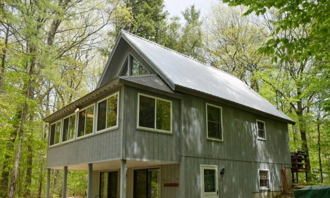 Conway Chalet De Esquí | Relax, swim, kayak, ski, shop, bike and play! Come enjoy the valley.