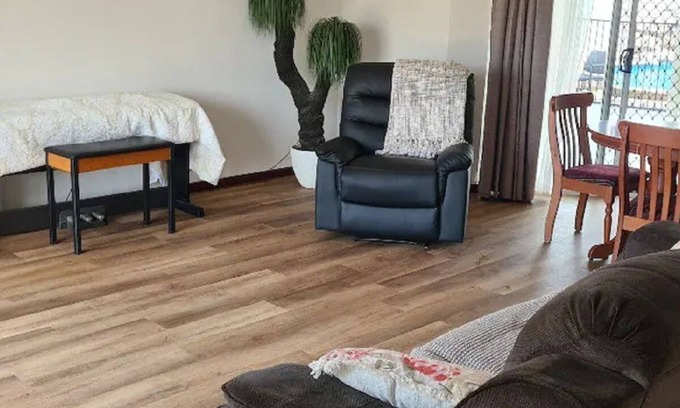 Mossman Cama Y Desayuno | Relax, unwind and chill out. Entire home in Mossman, Australia