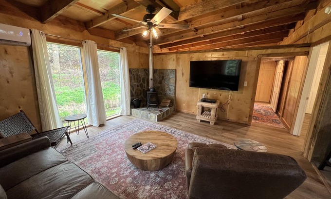 Ellijay Cabina | Relaxing Cabin on a Beautiful Mountain Stream