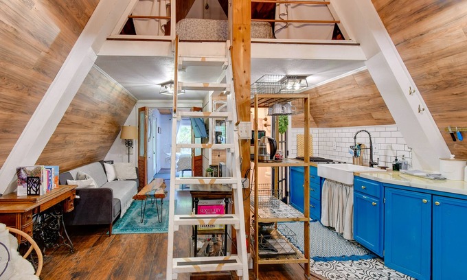 Hoodsport Cabaña | ¡NUEVO! ¡Cabaña remodelada, cerca del bosque nacional olímpico!