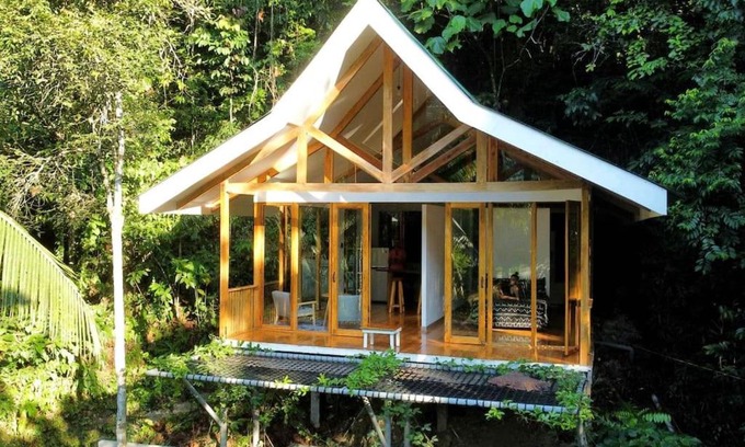 Siquijor Chalet De Esquí | Remote Home near Secret Lagoon with Motorcycle