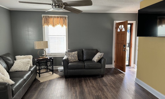 Danville Casa | Renovated near downtown & Caesars. Fire pit & grill with front porch & deck.