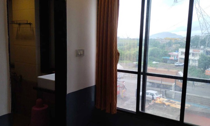 Mahalunge Ingale Hotel | Renuka Executive