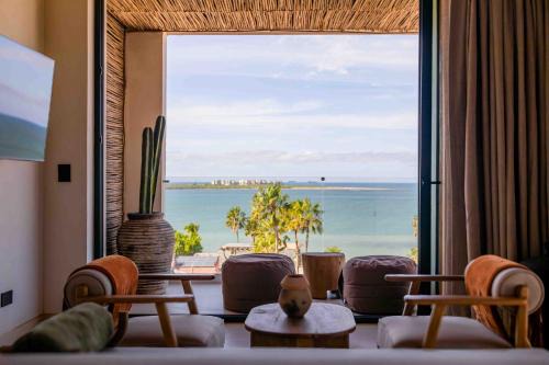 La Paz Hotel | Republica Pagana