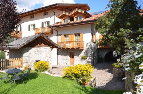 Pellizzano Apartamento | Residence Ca' Delle Margherite