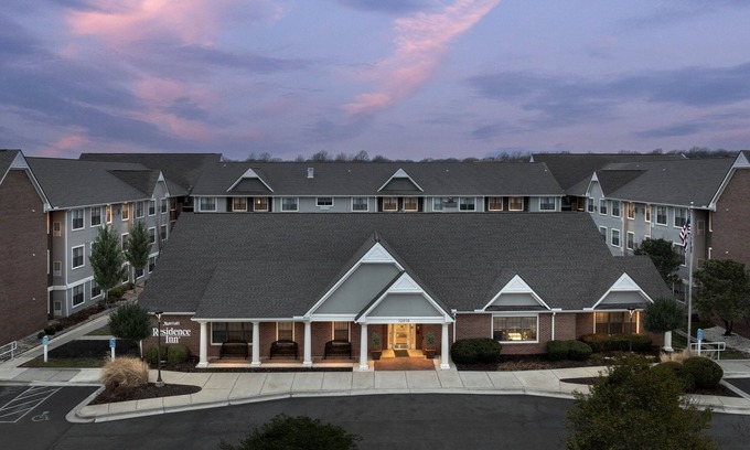 Overland Park Hotel | Residence Inn by Marriott Kansas City Overland Park