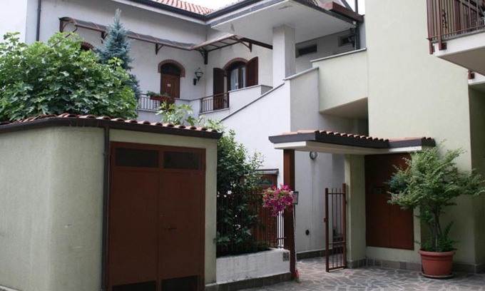 Carugate Apartamento | Residence Isabella