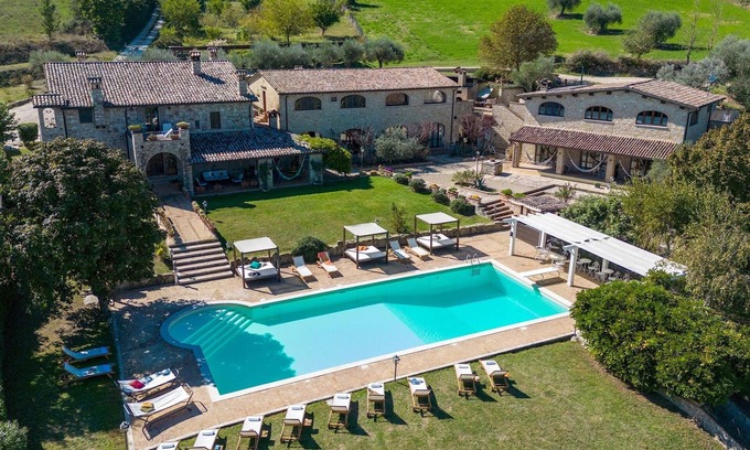 Acqua Loreto Villa | Residenza Collefiorito 26, Emma Villas