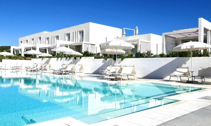 La Pelosa Apartamento | Resort con piscina a soli 250 mt dalla spiaggia La Pelosa