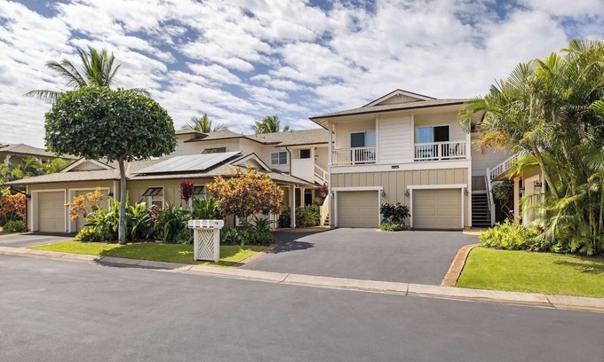 Ko Olina Casa | Resort living in Ko Olina's Coconut Plantation!