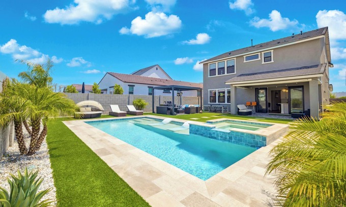 San Tan Valley Casa | Resort style 4-bedroom house, heated pool/hot tub, fitness room in Queen Creek