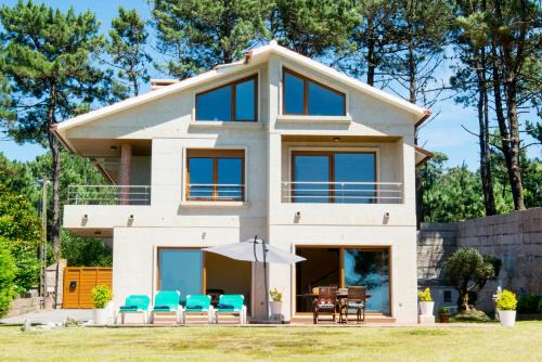 Portonovo Villa | REST IN SANXENXO - Villa Punta Elmo en plena costa